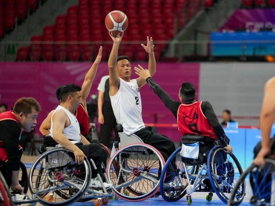 有愛(ài)無(wú)礙 暖心守護(hù)輪椅上的熱愛(ài)